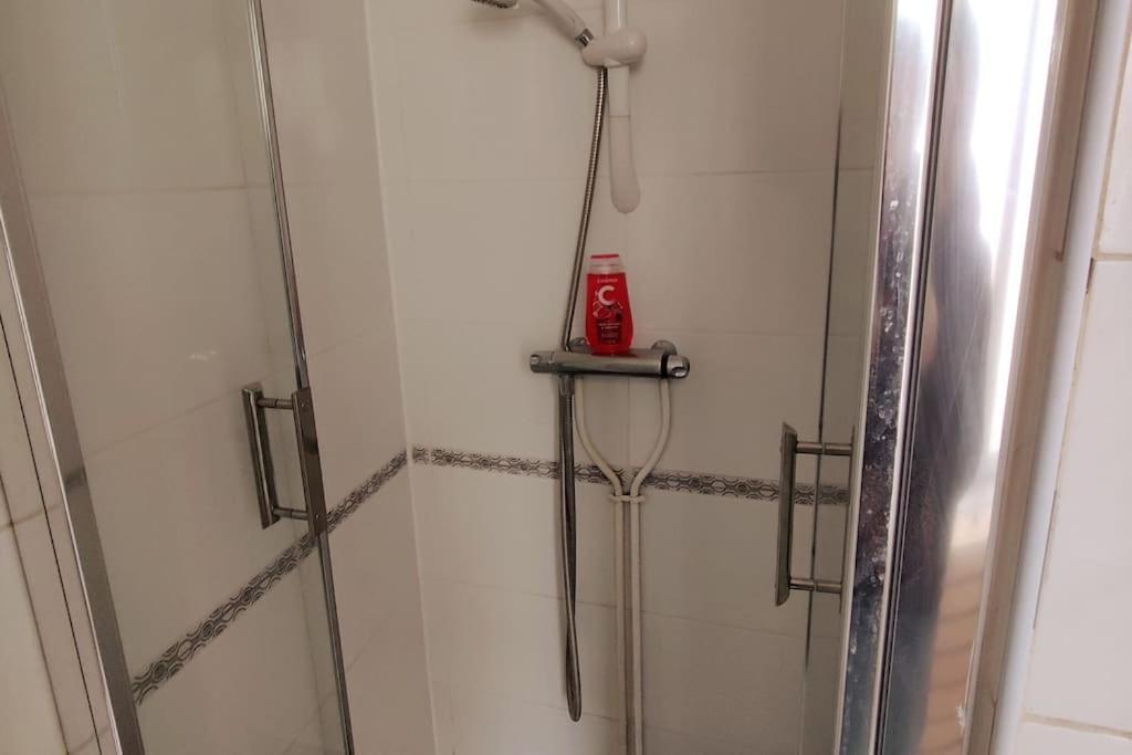 Logement Entier Proche Tribunaux ドゥエー エクステリア 写真