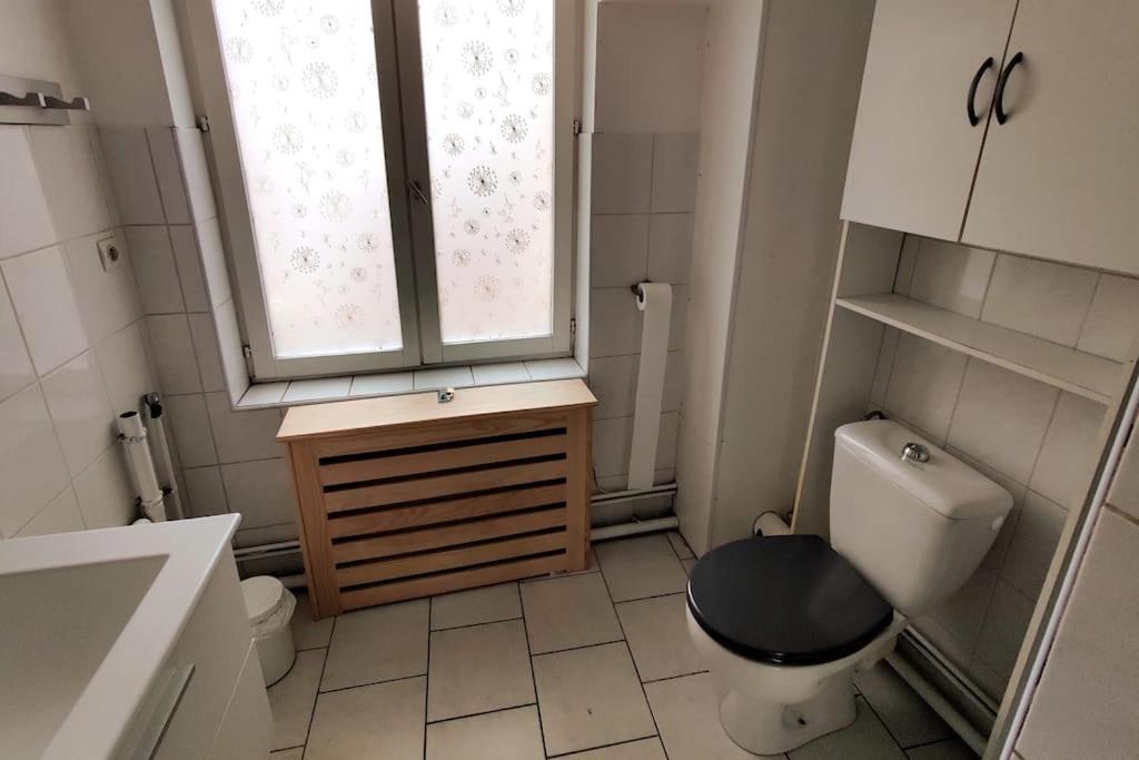 Logement Entier Proche Tribunaux ドゥエー エクステリア 写真